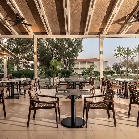 Domes Aulus Zante, Inclusive, Autograph Collection